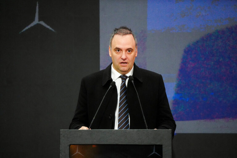 Mercedes-Benz inaugurates new plant in Argentina after $110 mln investment